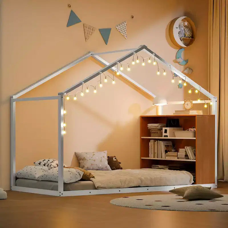 Lit cabane en métal pleine grandeur avec étagères intégrées et éclairage LED féerique, pour un meilleur environnement de sommeil