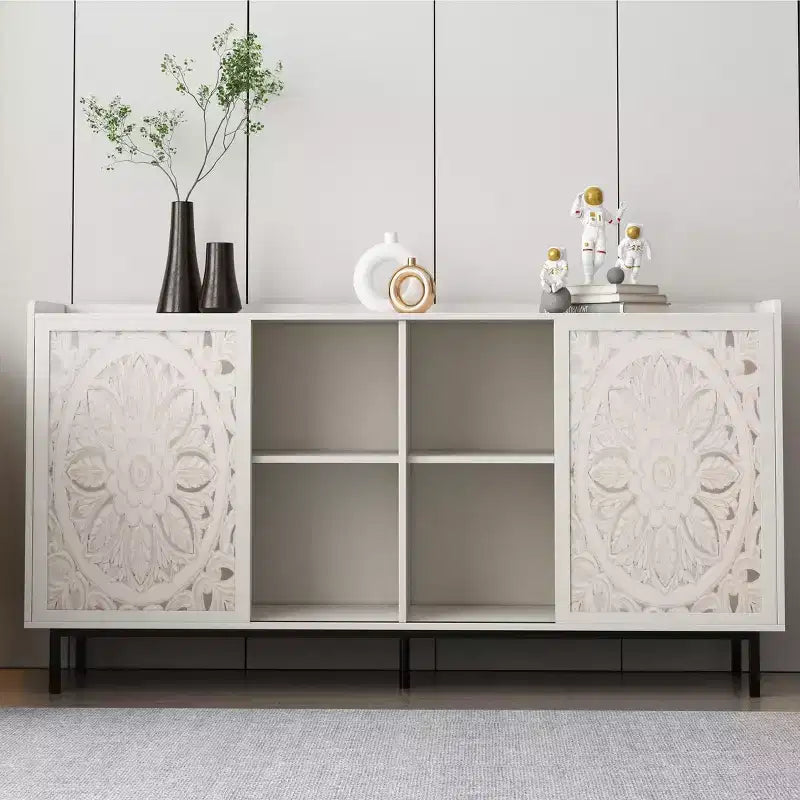 Meuble d'appoint vieilli fait à la main, cadre en bois de sapin avec détails sculptés, console polyvalente, buffet et meuble de rangement pour salon