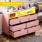 Commode 7 tiroirs pour chambre à coucher, avec lumières LED et station de charge, en bois, grand espace de rangement pour salon