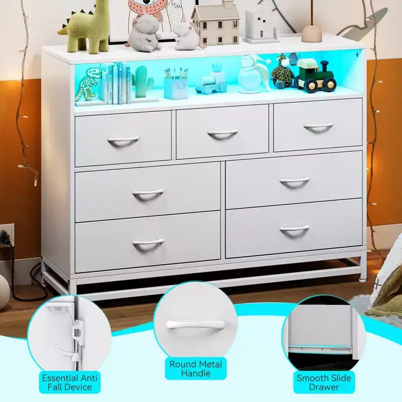 Commode 7 tiroirs pour chambre à coucher, avec lumières LED et station de charge, en bois, grand espace de rangement pour salon