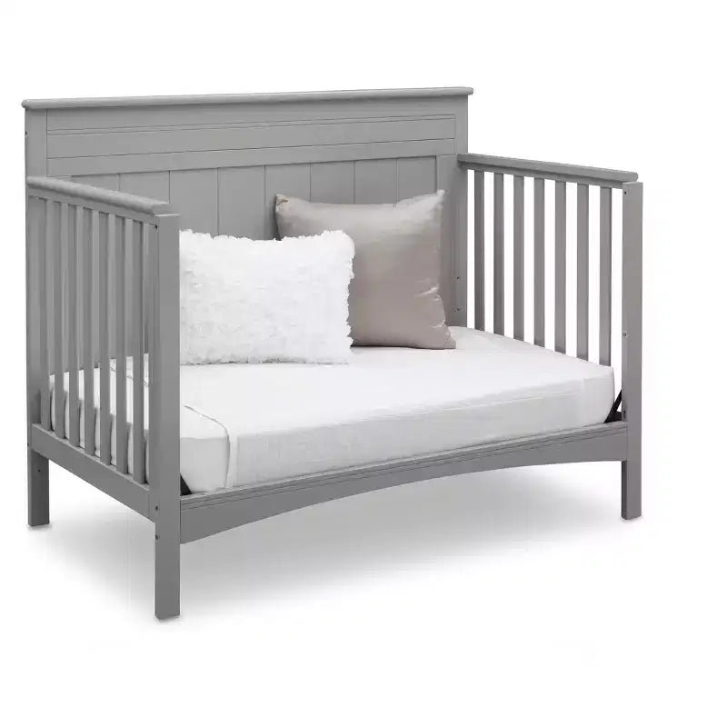 Lit de bébé convertible 4-en-1