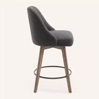 Lot de 4 tabourets de bar pivotants Bekrvio 26 pouces à hauteur de comptoir avec dossiers et pieds en bois, tabourets de bar rembourrés en tissu lin/similicuir pour îlot de cuisine