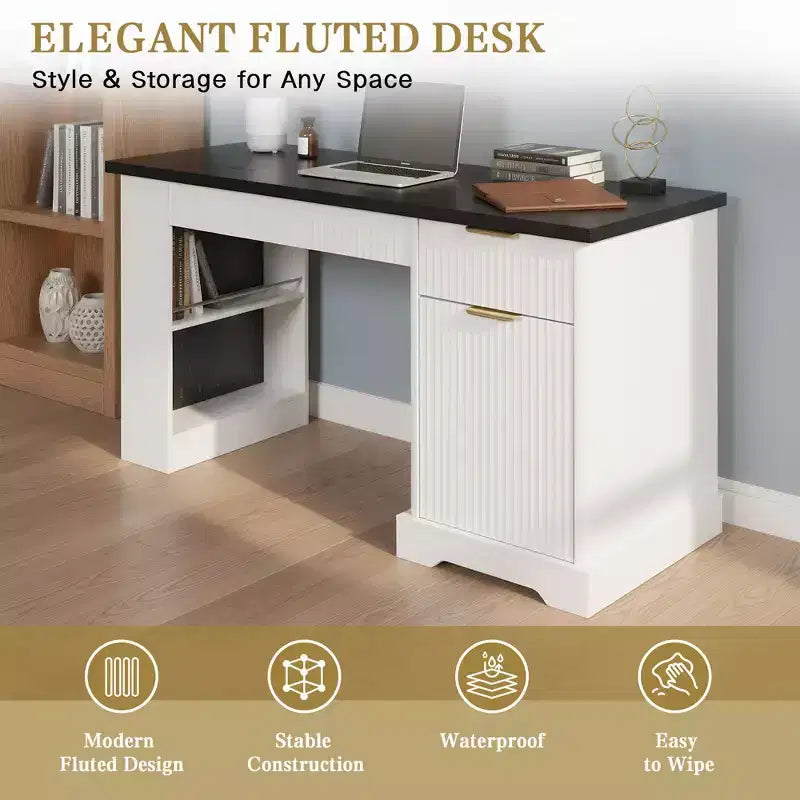 Bureau moderne cannelé GDFStudio Haoran 55 avec prise électrique, tablette pour clavier, porte et tiroirs
