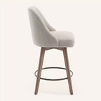 Lot de 4 tabourets de bar pivotants Bekrvio 26 pouces à hauteur de comptoir avec dossiers et pieds en bois, tabourets de bar rembourrés en tissu lin/similicuir pour îlot de cuisine