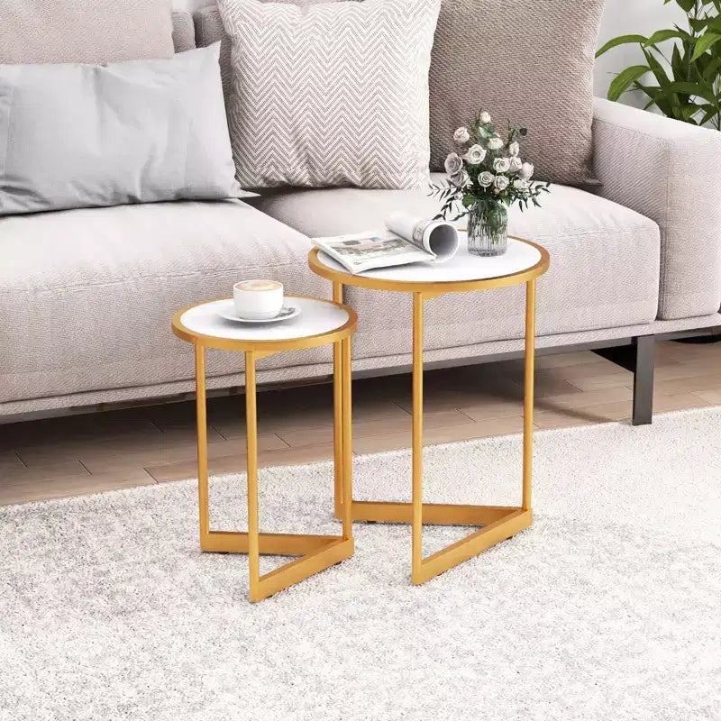 Tables gigognes rondes modernes en lot de 2, tables d'appoint peu encombrantes avec base en V