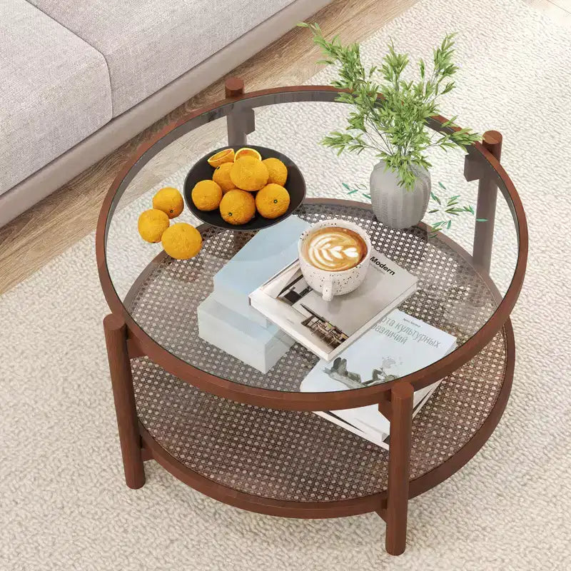 Table basse ronde de 31 po avec plateau en verre trempé et étagère en rotin