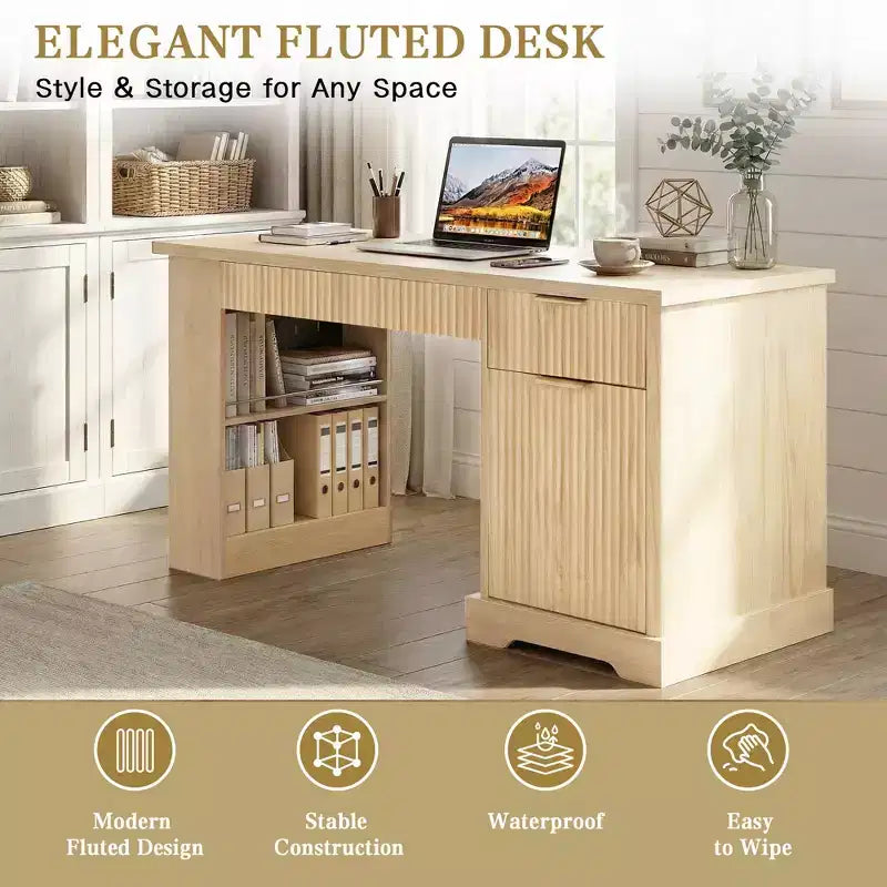 Bureau moderne cannelé GDFStudio Haoran 55 avec prise électrique, tablette pour clavier, porte et tiroirs